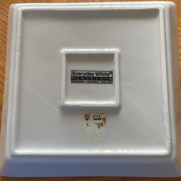 Everyday White Porcelain Candy/Snack Dish - Picture 2 of 2